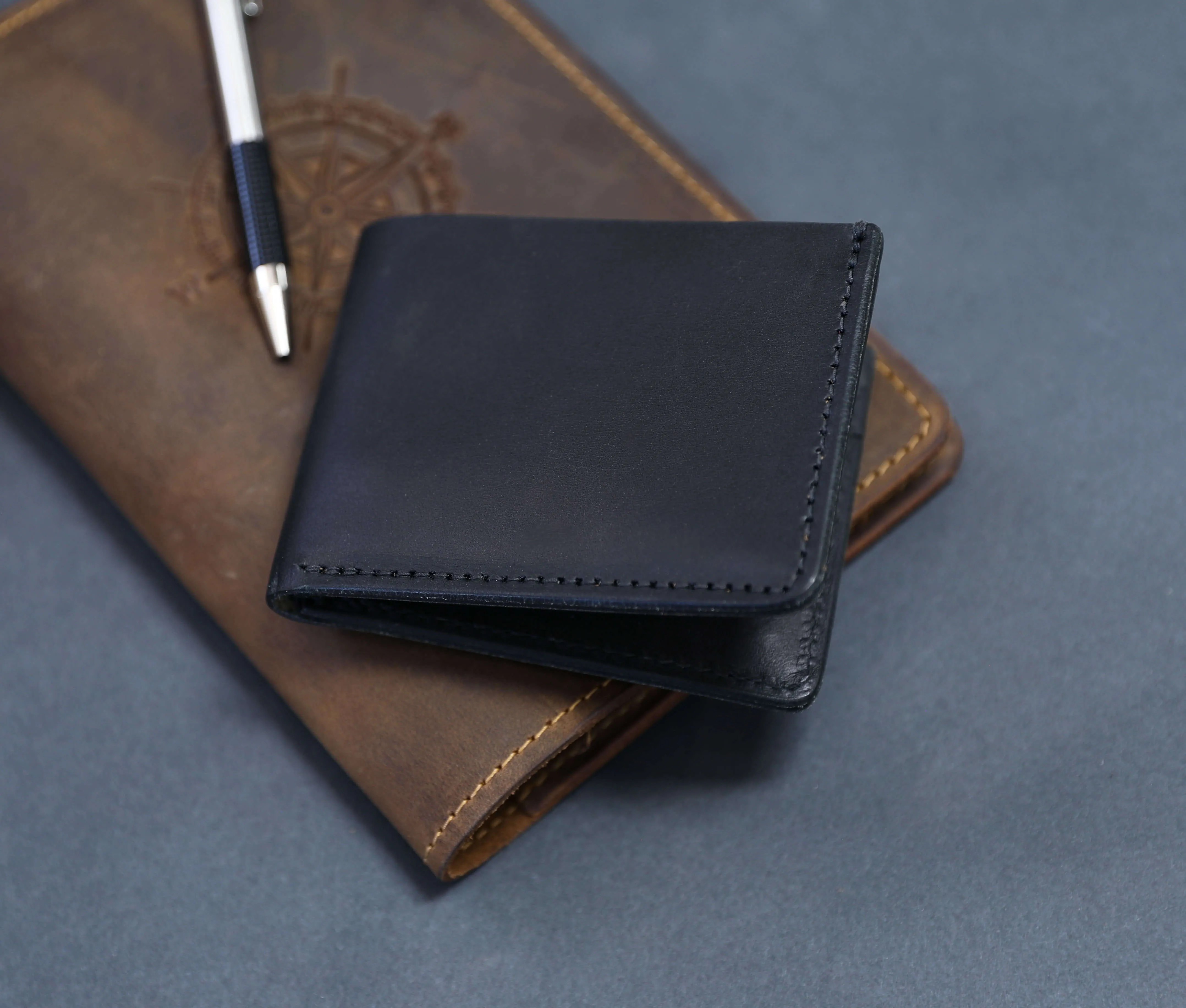 Lifetime Leather Co Men's Black Slim Bifold