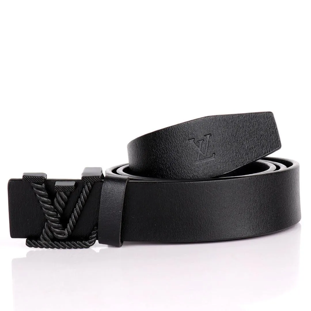 LV  Twisted Logo Designed Luxurious Men's Leather Belt- Black