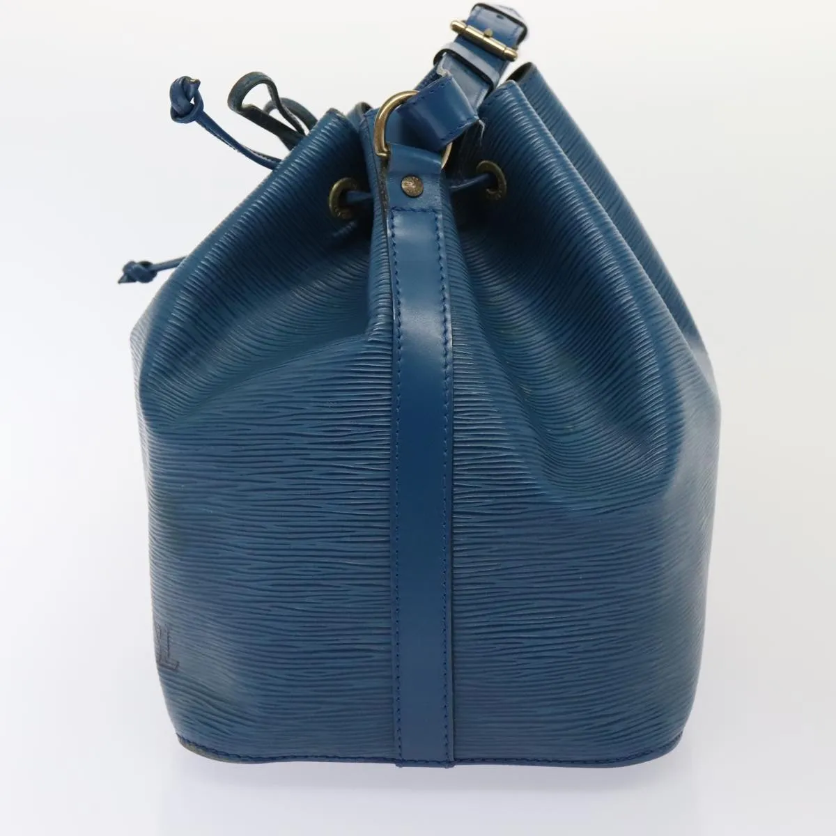 Trendy Inspired Louis Vuitton Epi Petit Noe Shoulder Bag Blue M44105 Lv Auth 75543