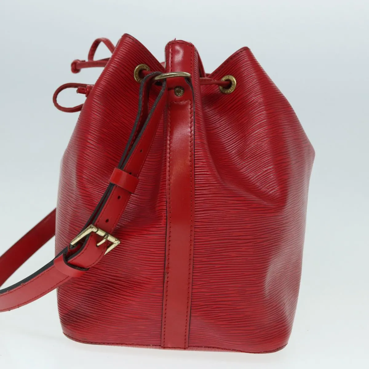 Trendy Inspired Louis Vuitton Epi Petit Noe Shoulder Bag Red M44107 Lv Auth Bs17209