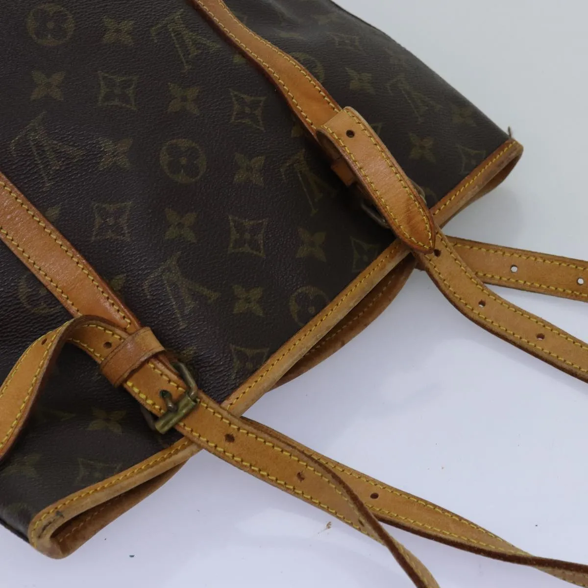 Trendy Inspired Louis Vuitton Monogram Bucket Gm Shoulder Bag Vintage M42236 Lv Auth Bs14144