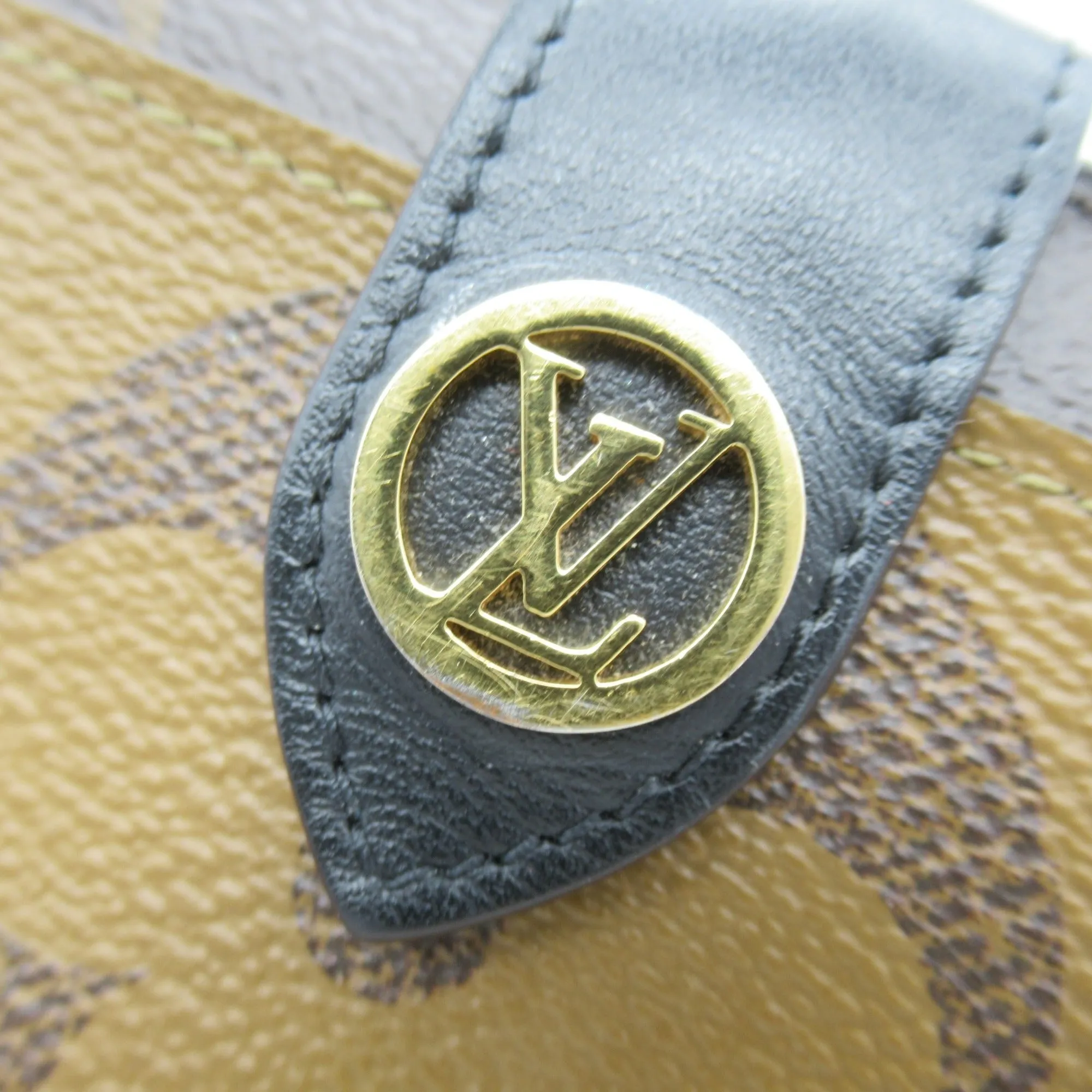 Trendy Inspired Louis Vuitton Portefeiulle Juliet Brown Monogram / Giant Pvc Coated Canvas M69432