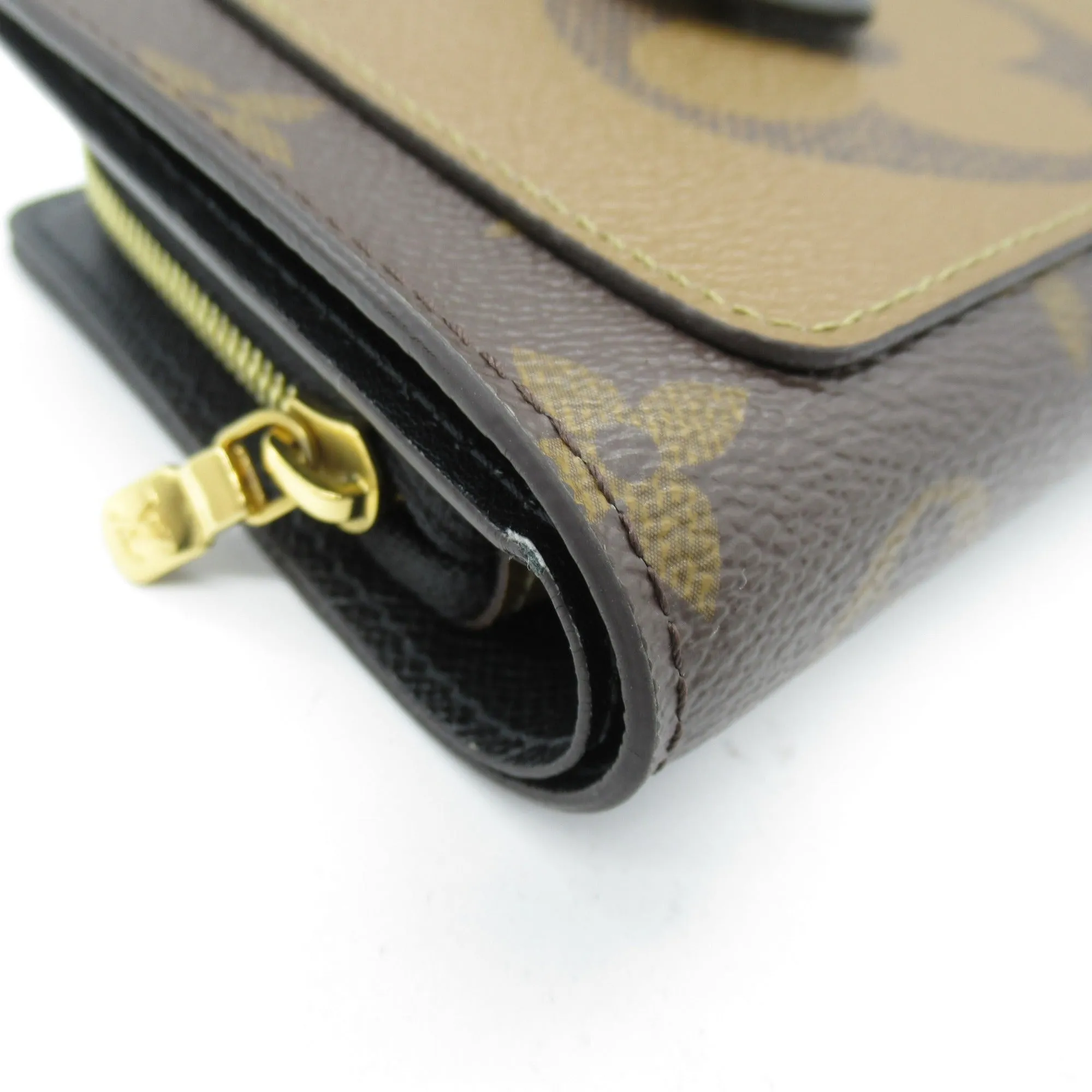 Trendy Inspired Louis Vuitton Portefeiulle Juliet Brown Monogram / Giant Pvc Coated Canvas M69432